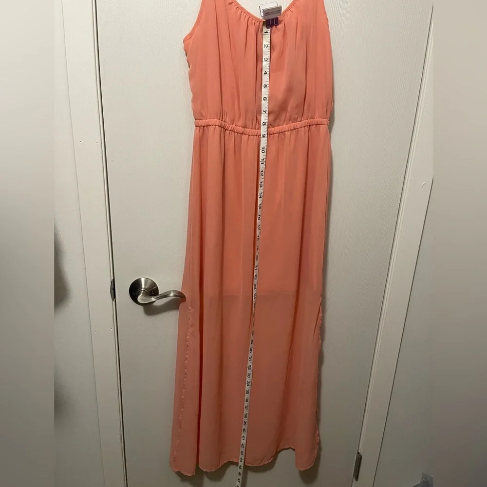 Dress - Picture 2 of 9